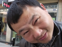 我瞅瞅，里面是什么啊？