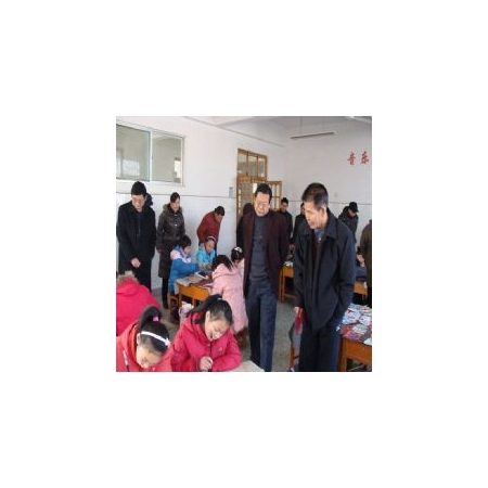 濟(jì)寧市關(guān)工委副主任周光珍來汶上實(shí)驗(yàn)小學(xué)進(jìn)行專題調(diào)研
