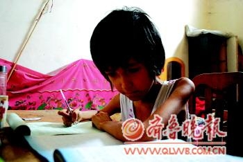 汶上女孩得怪病  9歲沒有5歲重
