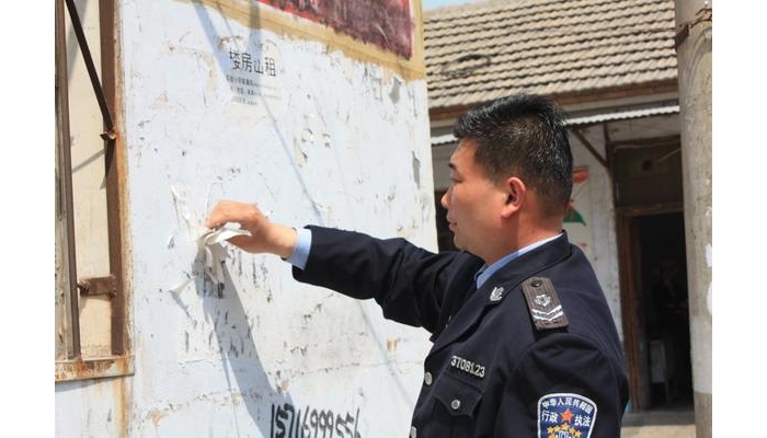 各職能部門聯(lián)合執(zhí)法 校園周邊環(huán)境得改善 群眾呼吁常抓不懈