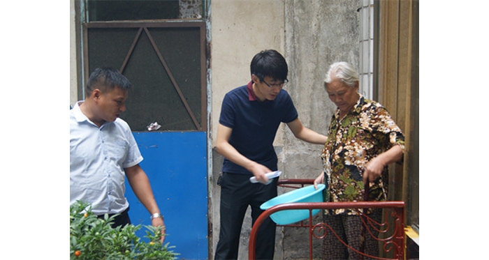 汶上共青團(tuán)汶上縣委七一前夕走訪聯(lián)建村困難黨員本文為汶上信息港轉(zhuǎn)載自互聯(lián)網(wǎng)，如有侵 ...