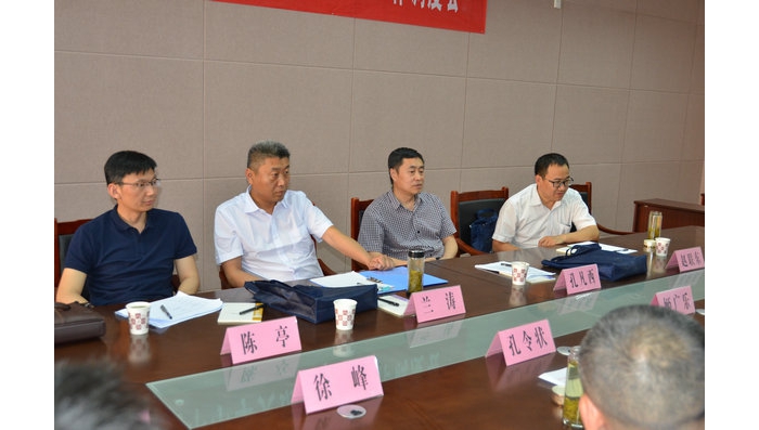 市住建局、市教育局聯(lián)合督查組對(duì)我縣在建大班額建設(shè)項(xiàng)目進(jìn)行督導(dǎo)檢查