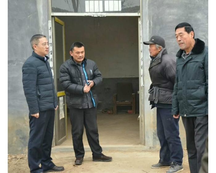 汶上縣人民政府 工作動態(tài) 汶上縣人社局開展2018年春節(jié)集中走訪慰問困難群眾活動