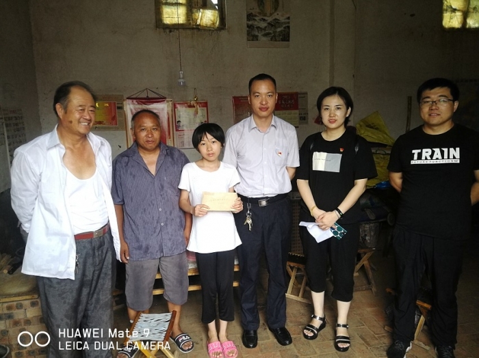 汶上縣人民政府 部門動(dòng)態(tài) “扶貧救孤護(hù)苗”汶上縣規(guī)劃事務(wù)服務(wù)中心在行動(dòng)