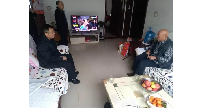 汶上縣人民政府 工作動態(tài) 汶上縣人社局開展2020年春節(jié)集中走訪慰問老黨員、困難職工、 ...