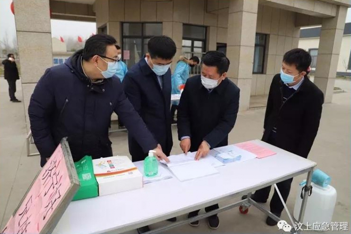 汶上縣人民政府 政務(wù)要聞 縣委常委、副縣長魏中齊帶隊檢查企業(yè)復(fù)工復(fù)產(chǎn)、疫情防控和安 ...
